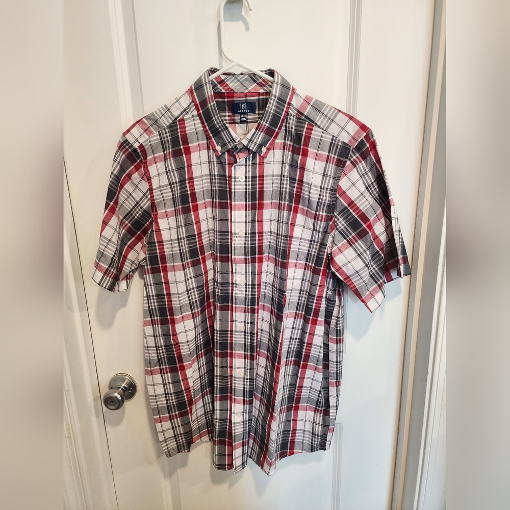Red and Black Plaid Short Sleeve Button-Down Shirt NWOT